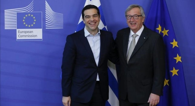 El Gobierno griego presenta en Bruselas una nueva contraoferta para desbloquear el rescate El Gobierno griego presenta en Bruselas una nueva contraoferta para desbloquear el rescate