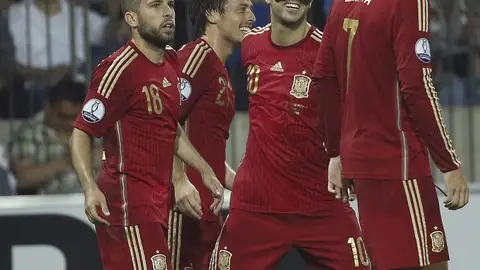España celebra el gol de Silva ante Bielorrusia España celebra el gol de Silva ante Bielorrusia