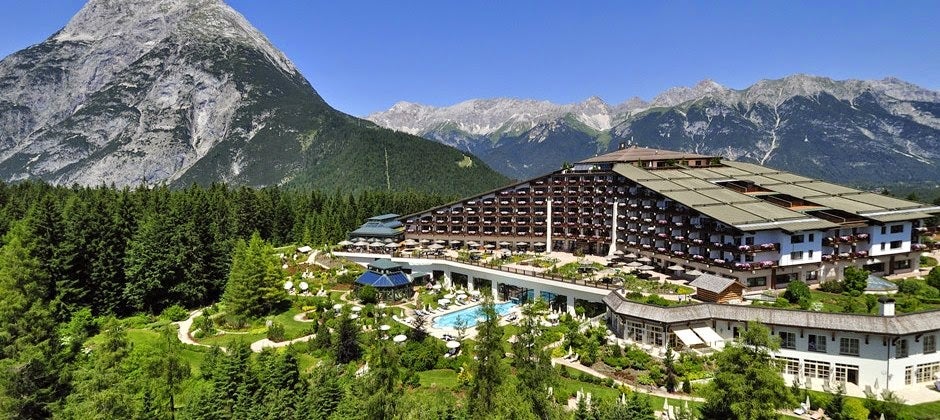 Materia Reservada: El Club Bilderberg Materia Reservada: El Club Bilderberg