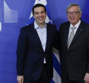 Los presidentes Jean-Claude Juncker, de la Comisión Europea, y Alexis Tsipras, de Grecia, en abril en Bruselas Los presidentes Jean-Claude Juncker, de la Comisión Europea, y Alexis Tsipras, de Grecia, en abril en Bruselas