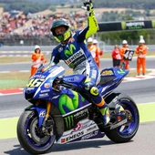 Valentino Rossi celebra la segunda plaza del GP de Cataluña Valentino Rossi celebra la segunda plaza del GP de Cataluña
