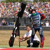 Jorge Lorenzo clava la bandera en el GP de Cataluña Jorge Lorenzo clava la bandera en el GP de Cataluña