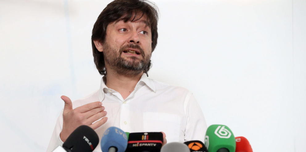 Podemos considera un "tamayazo en diferido" la polémica sobre los tuits de Zapata Podemos considera un "tamayazo en diferido" la polémica sobre los tuits de Zapata