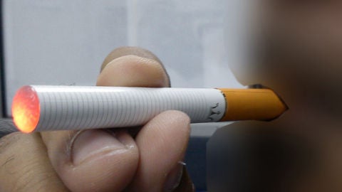 Cigariilo electr&oacute;nico