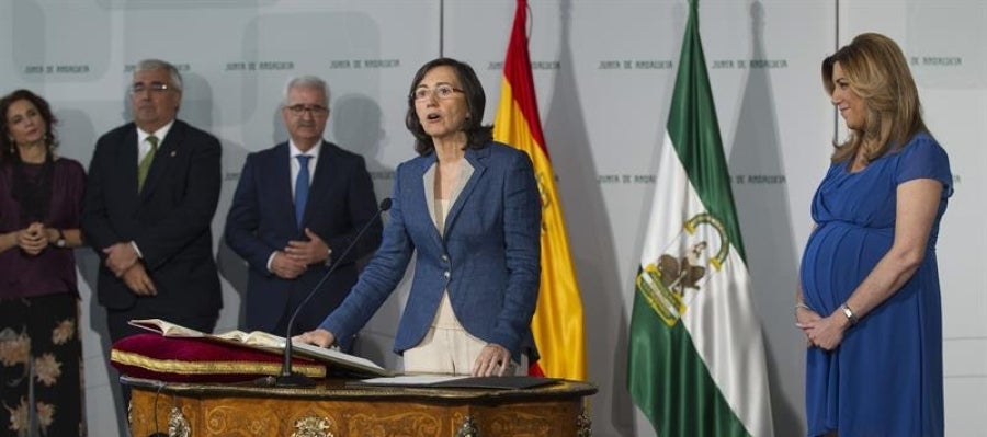 Susana Díaz durante la toma de posesión de la consejera de Cultura, Rosa Aguilar Susana Díaz durante la toma de posesión de la consejera de Cultura, Rosa Aguilar
