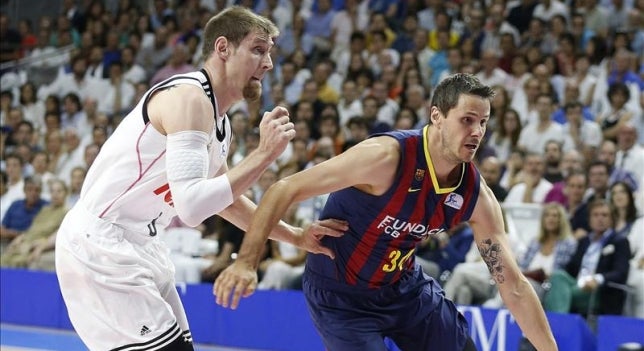 Rudy guía al Real Madrid para llevarse el primer punto de la final ante el Barcelona Rudy guía al Real Madrid para llevarse el primer punto de la final ante el Barcelona