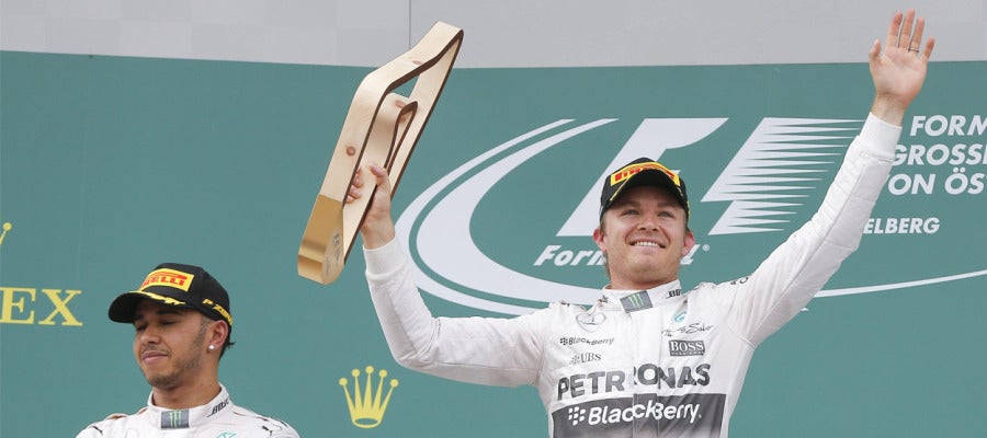 Rosberg celebra el triunfo en Austria Rosberg celebra el triunfo en Austria