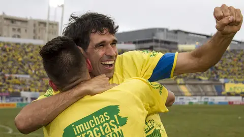 Valerón celebra el ascenso de Las Palmas Valerón celebra el ascenso de Las Palmas