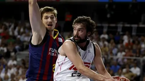 Sergio Llull se crece ante el Barcelona Sergio Llull se crece ante el Barcelona