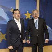 El presidente de la CE, Jean Claude Juncker, y el primer ministro griego, Alexis Tsipras