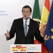 Mariano Rajoy en rueda de prensa en Baiona