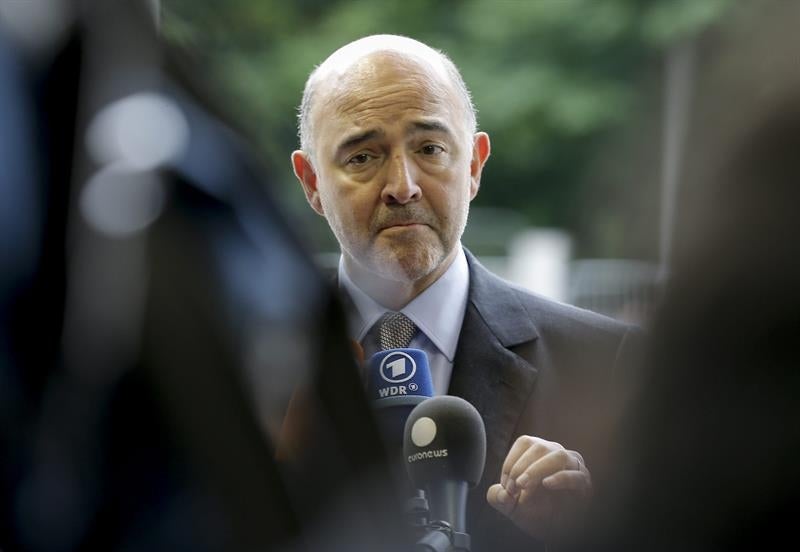 La CE prevé que España incumplirá los objetivos de déficit en 2015 y 2016 La CE prevé que España incumplirá los objetivos de déficit en 2015 y 2016