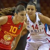 Marta Xargay encara a Ana Dabovic durante el Rusia - España del Eurobasket Marta Xargay encara a Ana Dabovic durante el Rusia - España del Eurobasket