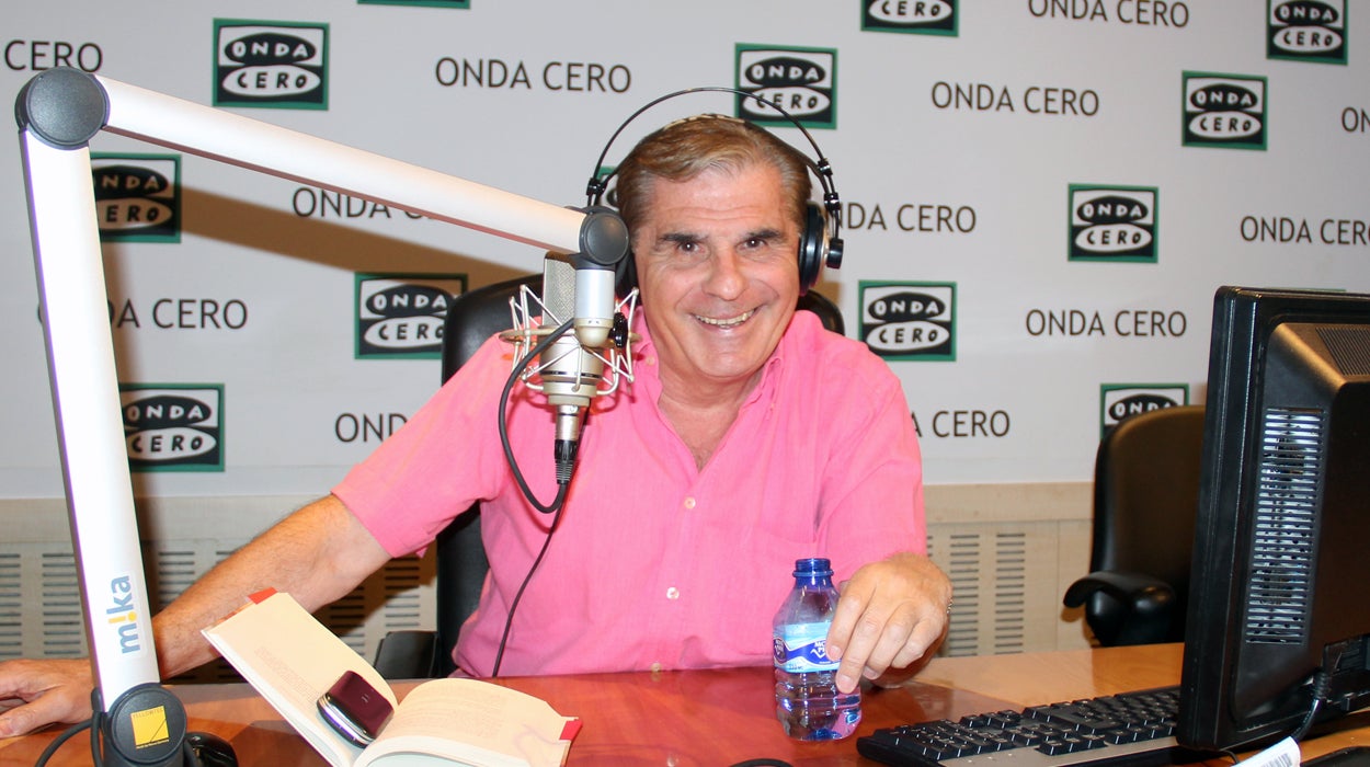 Pedro Ruiz: "La actualidad es un eructo de la historia" Pedro Ruiz: "La actualidad es un eructo de la historia"
