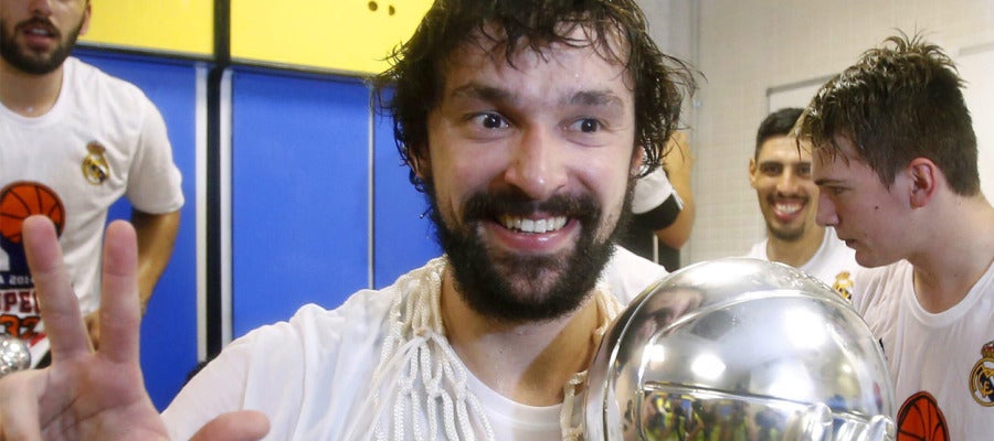 Sergio Llull celebra el título de Liga Sergio Llull celebra el título de Liga