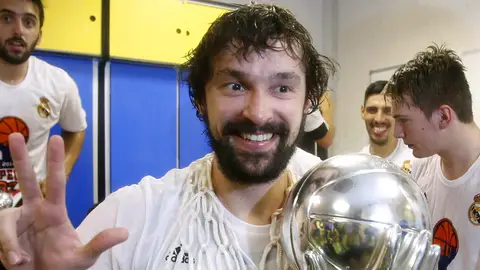 Sergio Llull celebra el título de Liga Sergio Llull celebra el título de Liga