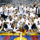 El Real Madrid gana la Liga ACB en el Palau Blaugrana El Real Madrid gana la Liga ACB en el Palau Blaugrana