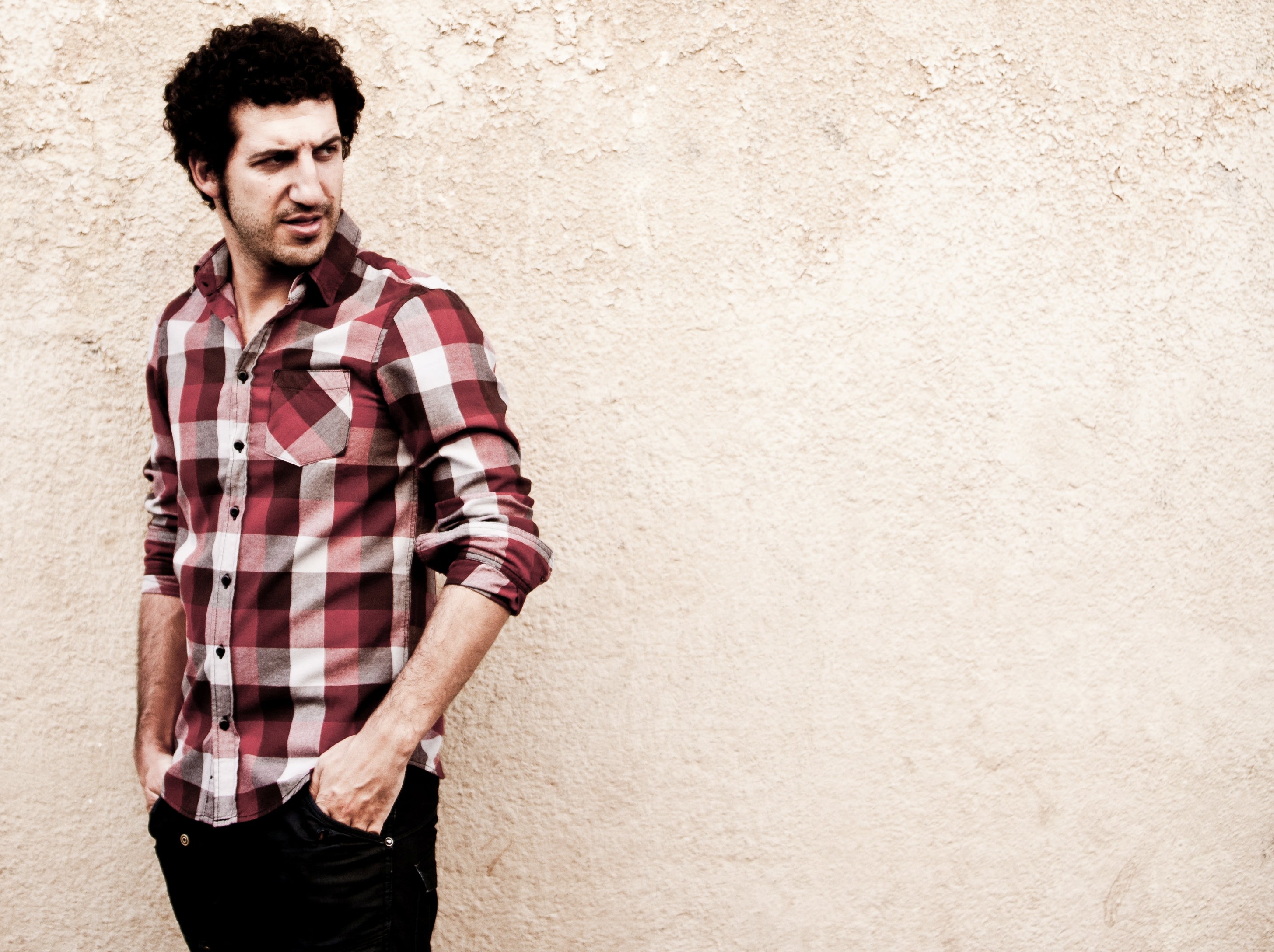 Agenda XL: Marwan, el poeta que ha revolucionado la Feria del Libro Agenda XL: Marwan, el poeta que ha revolucionado la Feria del Libro