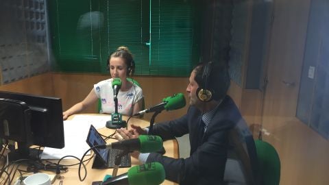 Secci&oacute;n de Enredados en Pontevedra en la Onda