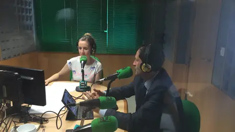 Susana Pedreira - Javier Arnau Sección de Enredados en Pontevedra en la Onda