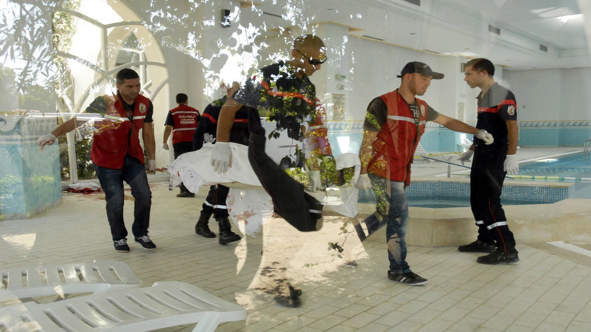 Túnez decreta el estado de emergencia tras el atentado en Susa Túnez decreta el estado de emergencia tras el atentado en Susa