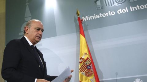 El ministro del Interior, Jorge Fern&aacute;ndez D&iacute;az, justifica la subida del nivel de alerta antiterrorista