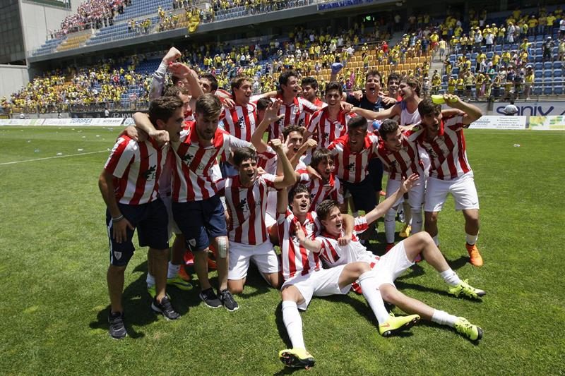 Bilbao Athletic y Huesca ascienden a la Liga Adelante Bilbao Athletic y Huesca ascienden a la Liga Adelante