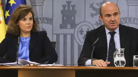 Soraya Sáenz de Santamaría y Luis de Guindos Soraya Sáenz de Santamaría y Luis de Guindos