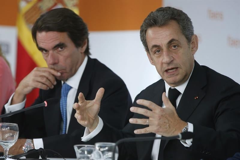 Aznar acusa a Grecia de arrastrar a la zona euro al borde de la ruptura Aznar acusa a Grecia de arrastrar a la zona euro al borde de la ruptura