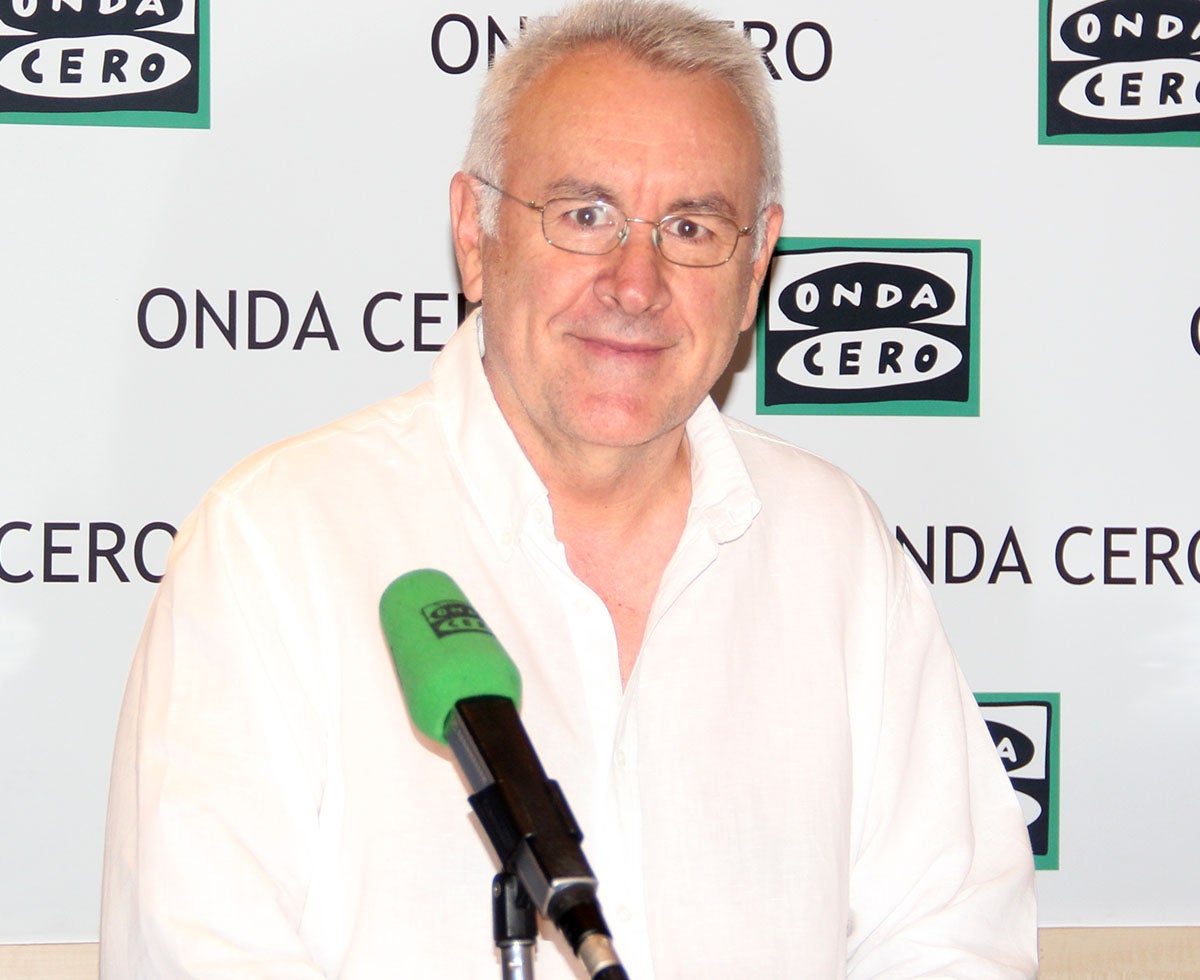 Cayo Lara: "Quiero hablar de alternativas a la sociedad y no de Podemos" Cayo Lara: "Quiero hablar de alternativas a la sociedad y no de Podemos"