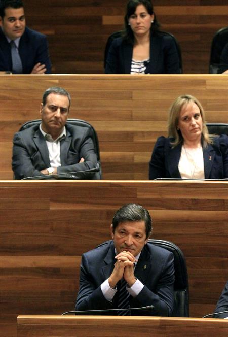 Asturias volverá a votar la investidura ante la falta de mayoría absoluta Asturias volverá a votar la investidura ante la falta de mayoría absoluta