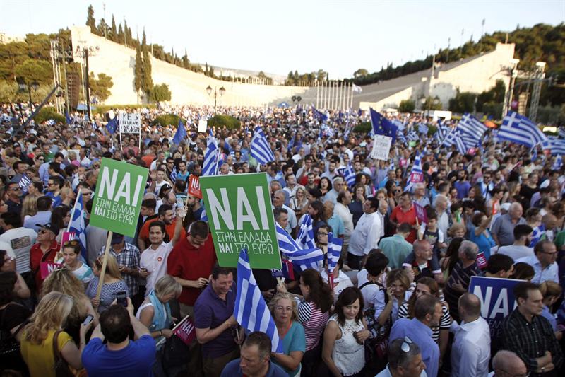 Continúa la presión de la clase política europea para que los griegos voten 'sí' Continúa la presión de la clase política europea para que los griegos voten 'sí'