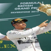 Lewis Hamilton, ganador del GP de Silverstone