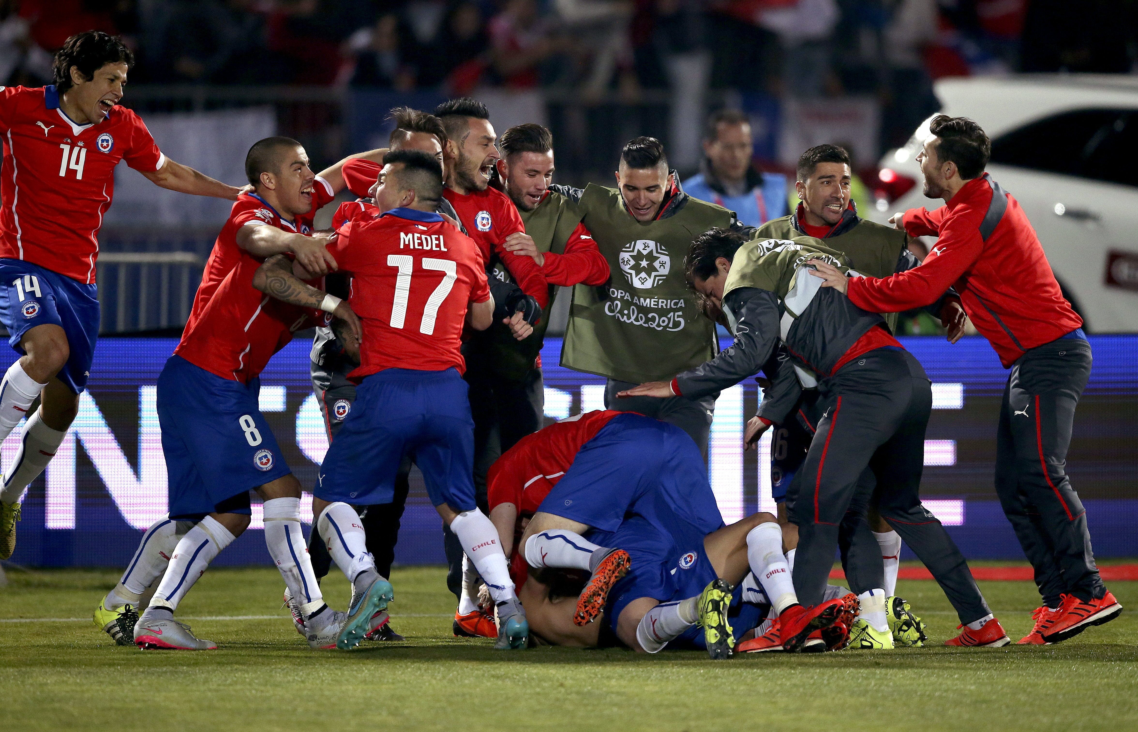 Chile conquista la primera Copa América de su historia Chile conquista la primera Copa América de su historia