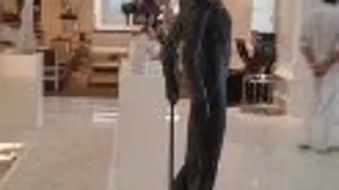 Banderillero Pedro L. Fernández Roales. Escultor.