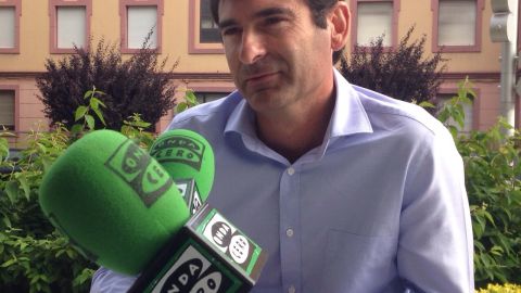 El nuevo alcalde de Sanxenxo, Gonzalo Pita, en las Terrazas de Onda Pontevedra