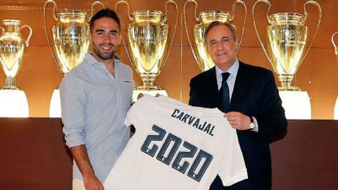 Dani Carvajal renueva con el Real Madrid hasta 2020