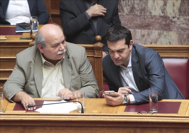 Grecia prepara un paquete de reformas de 12.000 millones de euros Grecia prepara un paquete de reformas de 12.000 millones de euros