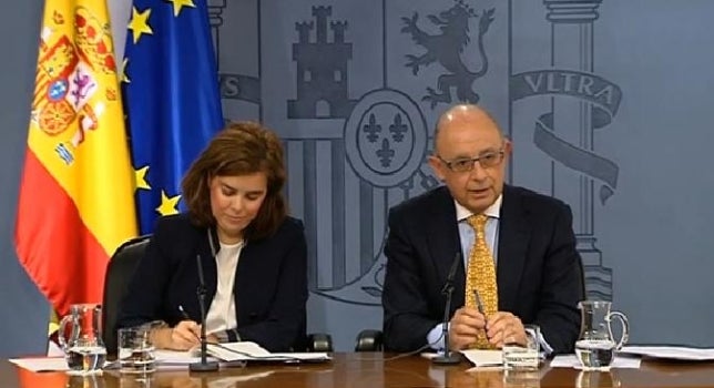 El Gobierno eleva al 3,3% el crecimiento del PIB en 2015 y al 3% en 2016 El Gobierno eleva al 3,3% el crecimiento del PIB en 2015 y al 3% en 2016