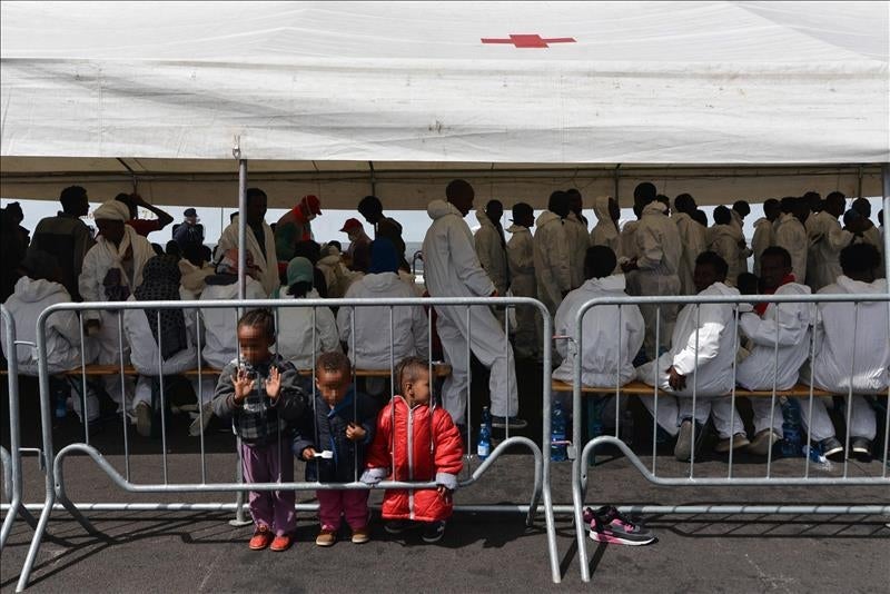 Doce muertos tras el hundimiento de varias embarcaciones en la costa italiana Doce muertos tras el hundimiento de varias embarcaciones en la costa italiana
