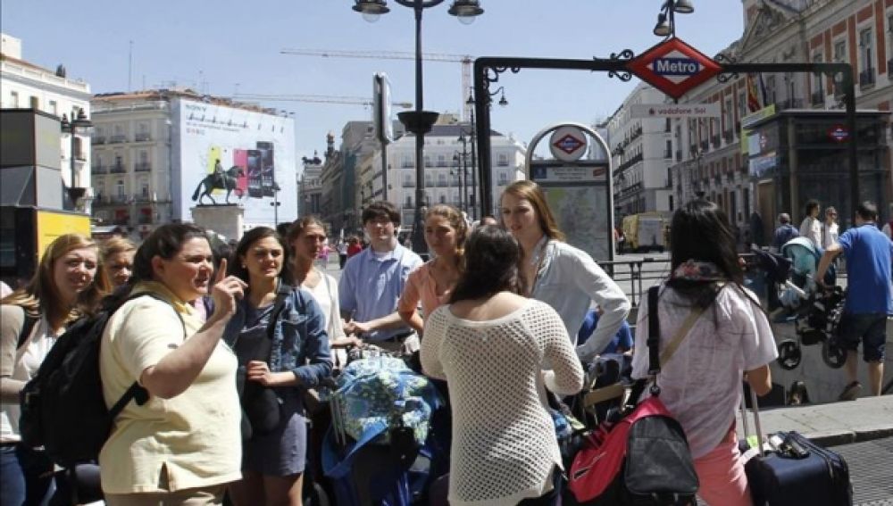 Un grupo de turistas en Madrid