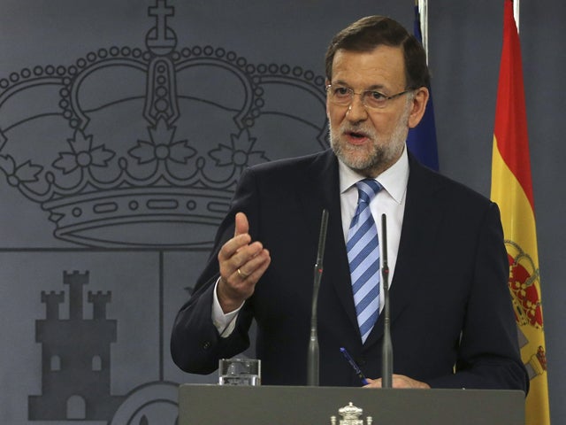 Rajoy, sobre las tasas al turismo: "Con una industria como esta, hay que tener prudencia extrema" Rajoy, sobre las tasas al turismo: "Con una industria como esta, hay que tener prudencia extrema"