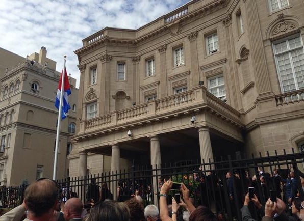 Estados Unidos y Cuba reabren sus embajadas en La Habana y Washington Estados Unidos y Cuba reabren sus embajadas en La Habana y Washington