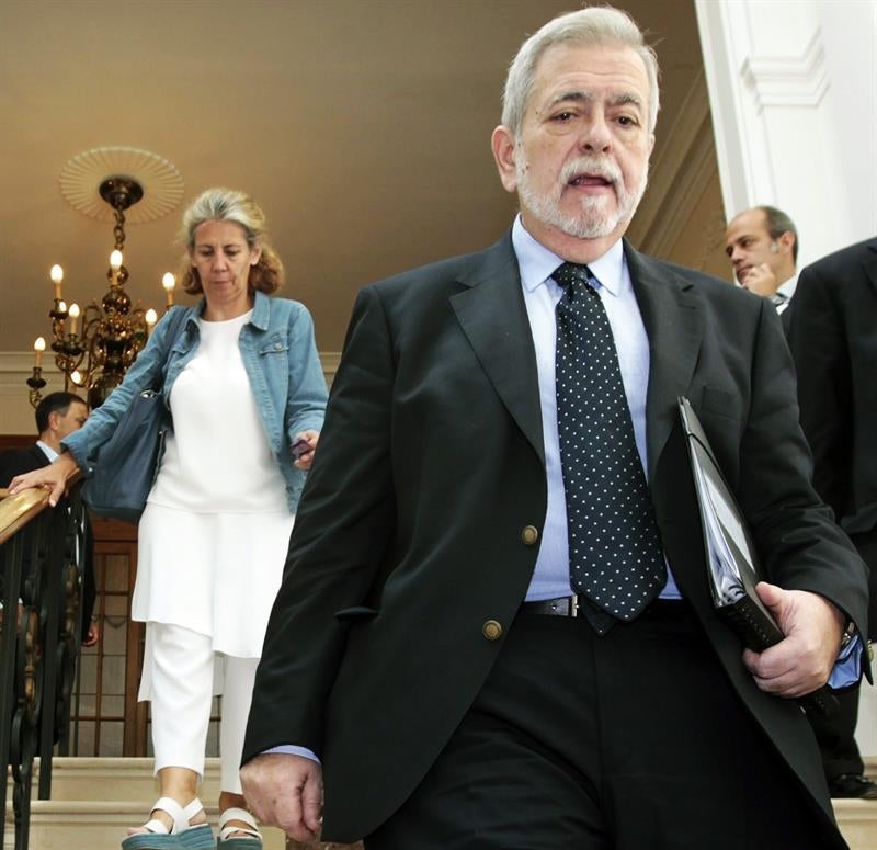 El Gobierno negociará con los sindicatos vincular los salarios públicos a la productividad El Gobierno negociará con los sindicatos vincular los salarios públicos a la productividad