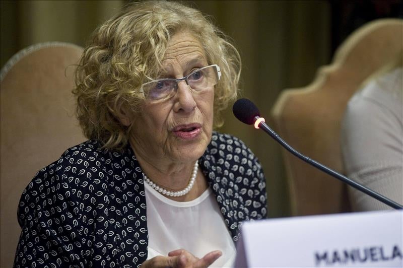Carmena afirma que "claro" que mantendrá V.O y Carmona considera el tema zanjado Carmena afirma que "claro" que mantendrá V.O y Carmona considera el tema zanjado