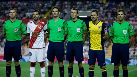 Foto antes de comenzar un partido de Liga Foto antes de comenzar un partido de Liga