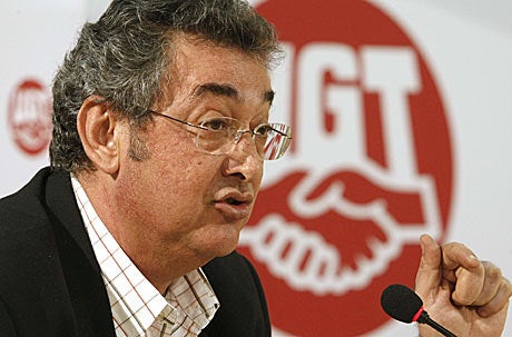 Los sindicatos ven "buenos" los datos del paro, pero critican el empleo precario Los sindicatos ven "buenos" los datos del paro, pero critican el empleo precario