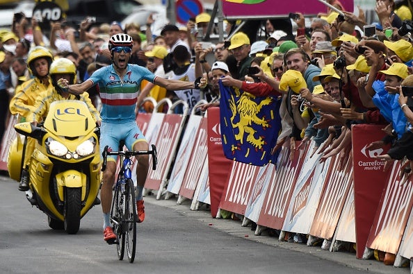 Nibali se lleva la etapa y Quintana recorta distancias con Froome Nibali se lleva la etapa y Quintana recorta distancias con Froome