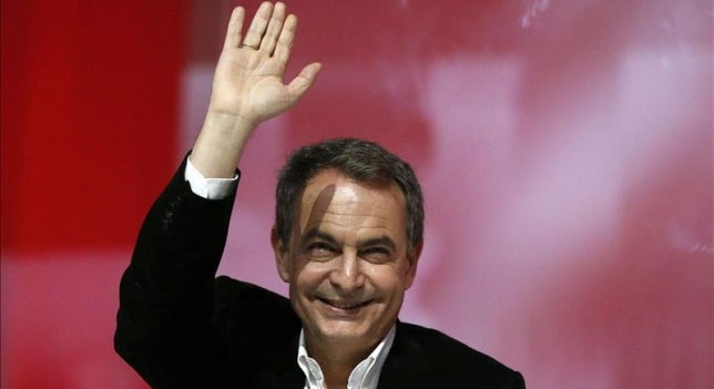 Zapatero, sobre Cataluña: "El derecho a decidir es un monumental lío que divide a la gente" Zapatero, sobre Cataluña: "El derecho a decidir es un monumental lío que divide a la gente"