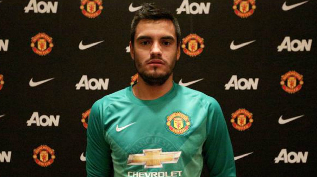Sergio Romero firma tres temporadas con el Manchester United Sergio Romero firma tres temporadas con el Manchester United
